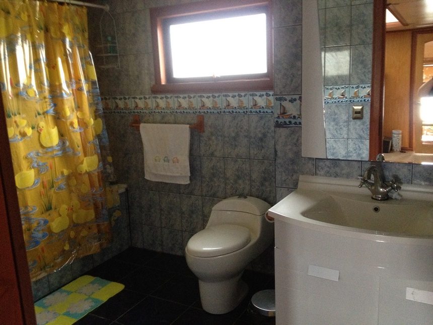Fotografía 3 de Residencial en Melinka en Guaitecas, Aysen