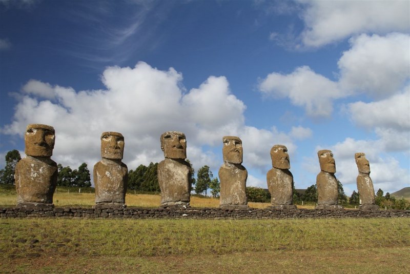 Fotografía 7 de Tour Isla de Pascua. Visita moai, volcanes, cuevas y playas en Isla De Pascua, Valparaiso