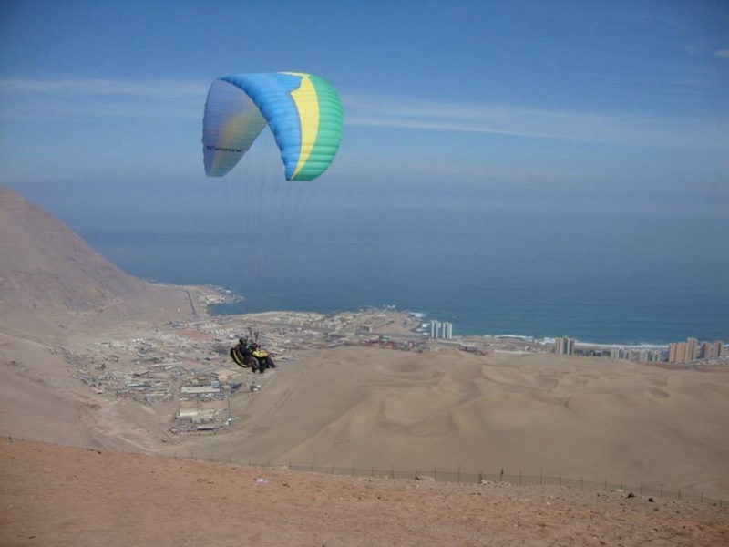 Fotografía 11 de Vuelos en Parapente Iquique en Iquique, Tarapaca