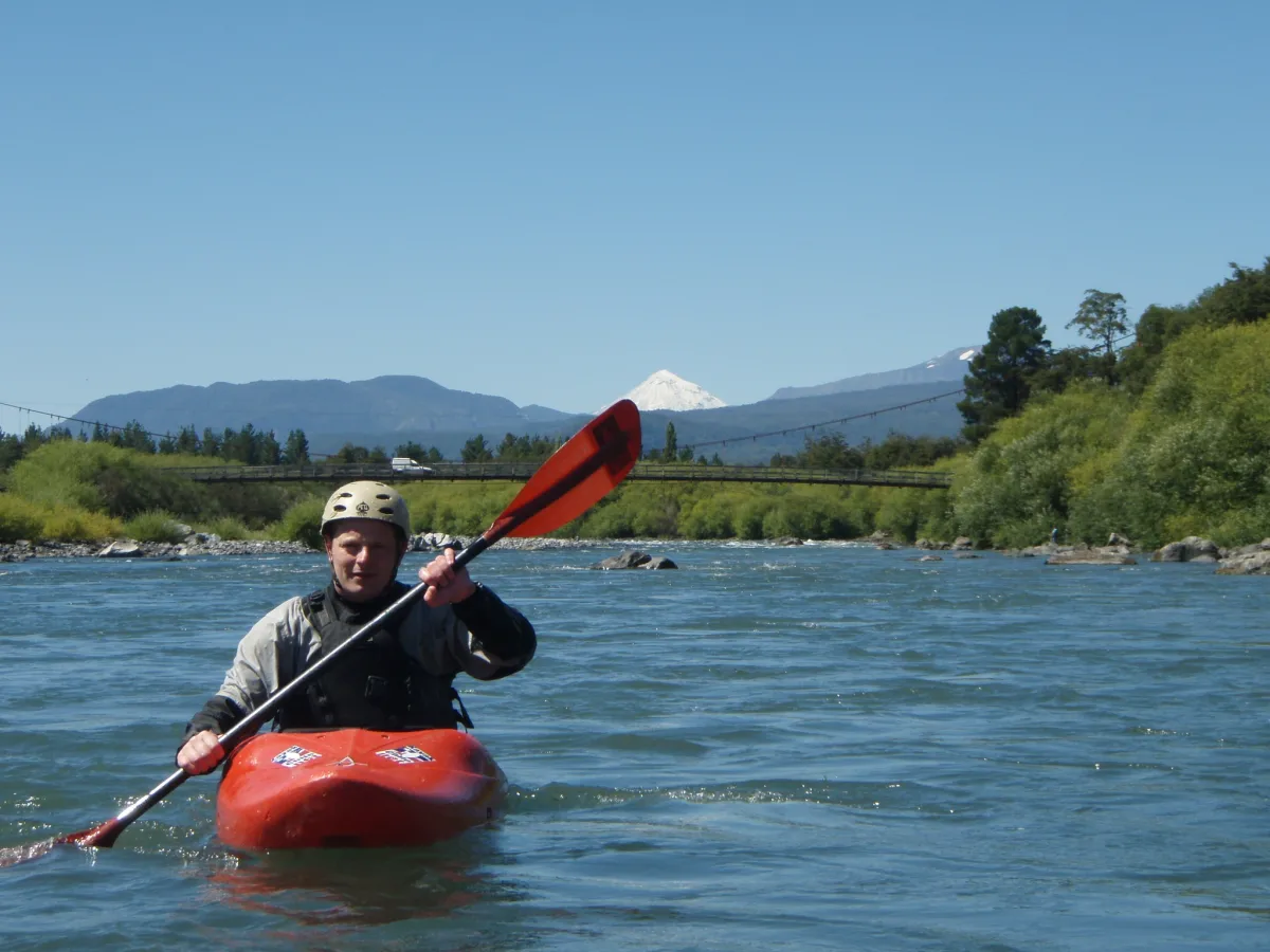 Fotografía 2 de Sesión de Kayak en Pucon, Araucania