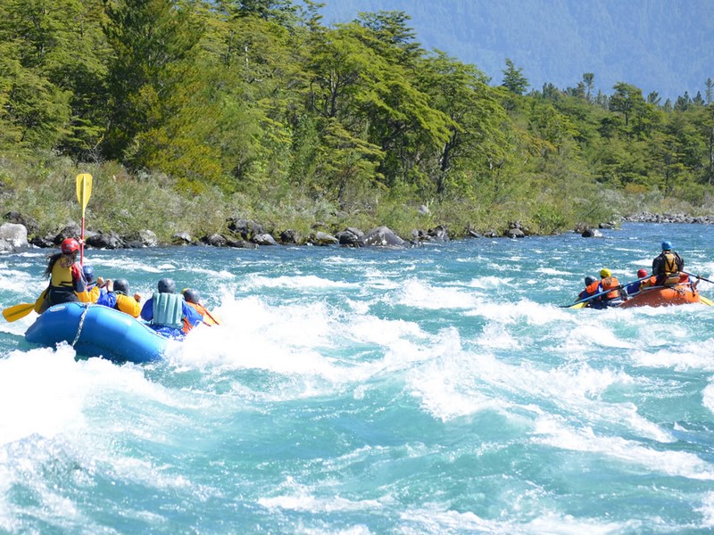 Fotografía 12 de Rafting Río Petrohue en Puerto Varas, Los Lagos