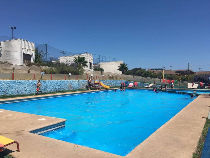 Fotografía 2 de Complejo deportivo Brisas del Maipo en Santo Domingo, Valparaiso