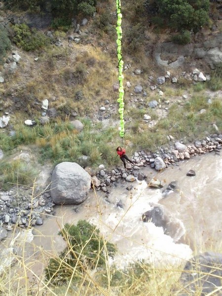 Fotografía 11 de Salto en Bungee en Cajon del Maipo en SAN JOSE DE MAIPO, Metropolitana