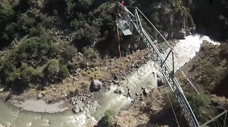 Fotografía 17 de Salto en Bungee en Cajon del Maipo en SAN JOSE DE MAIPO, Metropolitana