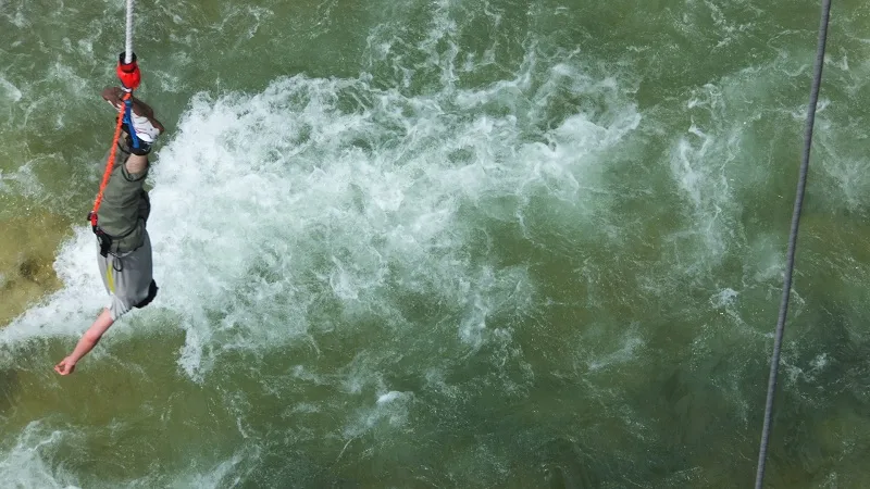 Fotografía 8 de Salto en Bungee en Cajon del Maipo en SAN JOSE DE MAIPO, Metropolitana
