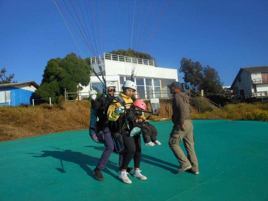Fotografía 2 de Parapente en Maitencillo, volar sobre el mar en Puchuncavi, Valparaiso